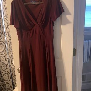 Maroon dress no smoking no pet home